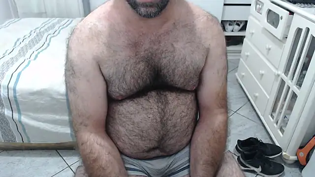 Pokazy przed kamerką – MysterBearMG