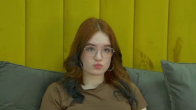 AmyRoy: онлайн-секс-чат