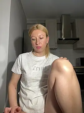 Kittie_Valentine: онлайн-секс-чат