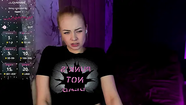 دردشة StephanieSweety الجنسية المباشرة