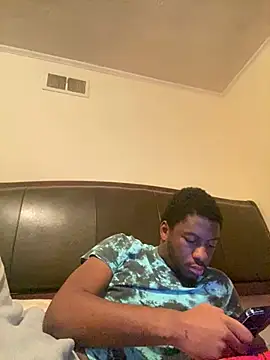 ThickDic28: διαδικτυακό σόου στην κάμερα