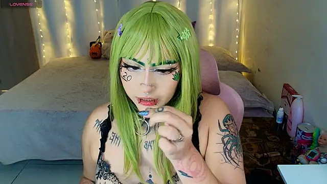 Chat +18 de maliciaXpoison ao vivo