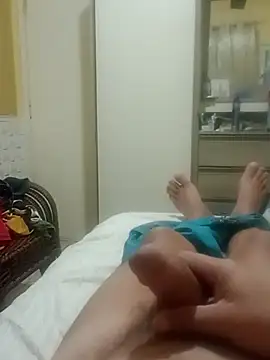 valrjのウェブカメラショー