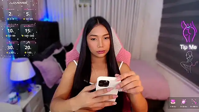 fuckingnaughtyjade 网络视讯表演