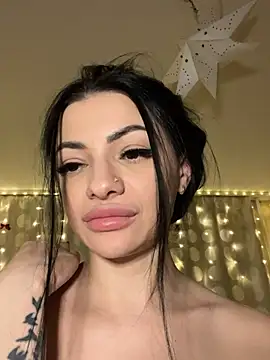 Živý XXX chat Layana_Ro