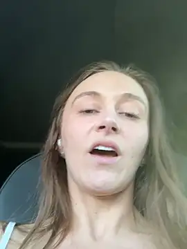 Chatroom XXX en direct de lunagirl13