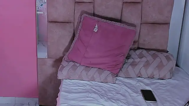 Dylanwhite23_'s Live XXX Chat