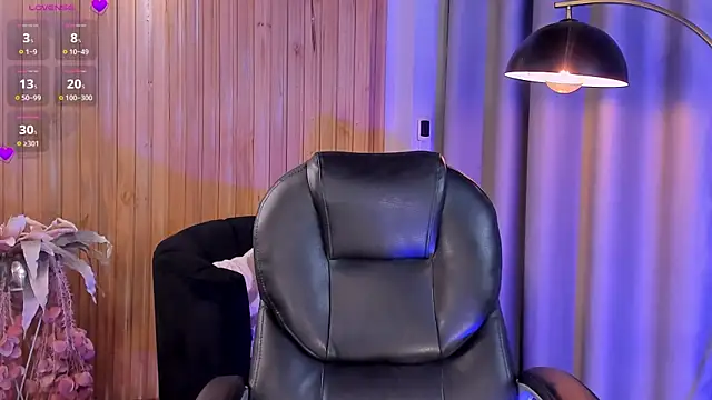 KyomiVelvet: онлайн-секс-чат