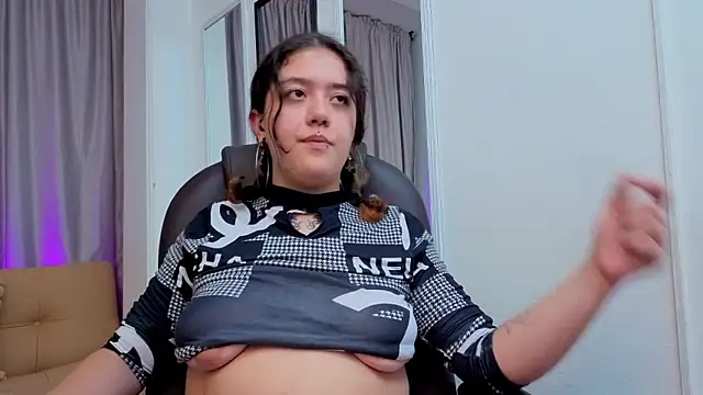 Niaa_Stark live XXX chat