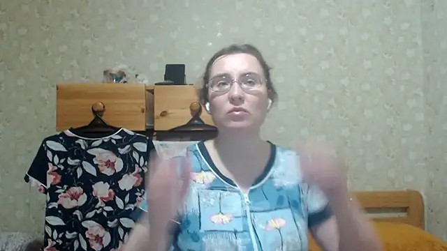 Smart_Rose élő XXX-chatje