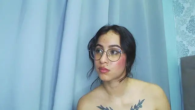 Chatroom XXX en direct de Alana_Martinez_