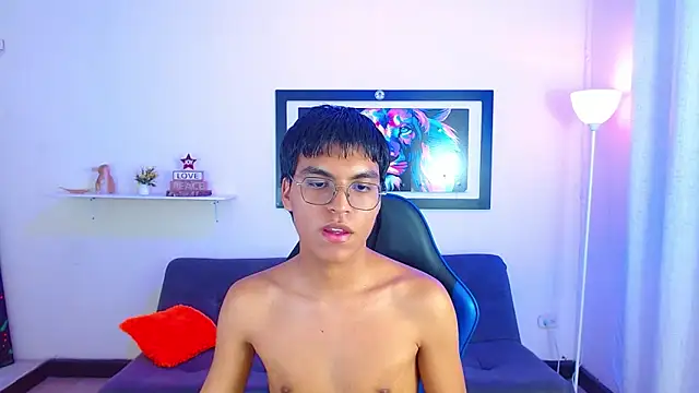 Maecum18 – webcam-show