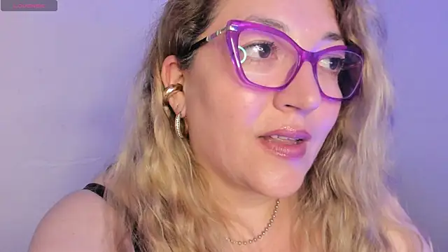 Naty_Mature_ Show in webcam