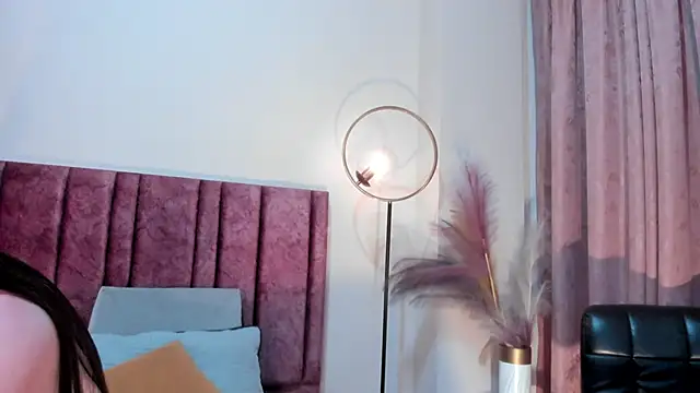 KeniaCarterr's Live XXX Chat