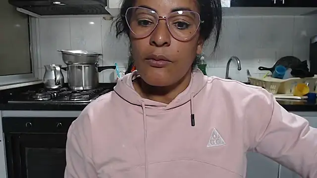 kateleyagrey 现场XXX聊天