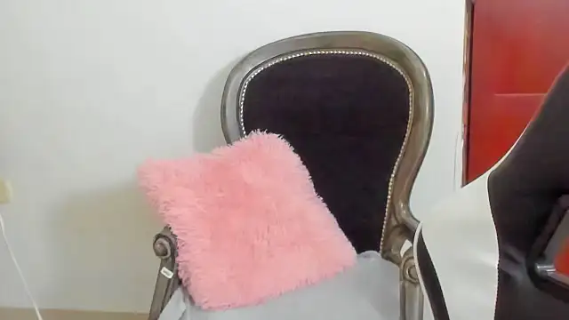 __Emma__11__Lecat_ Chat XXX in diretta