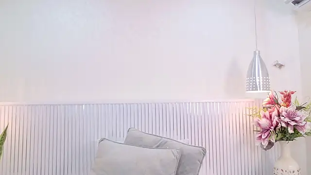 SaraLugo লাইভ XXX চ্যাট