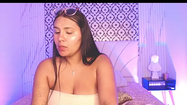 Tammara_Brm Chat XXX in diretta