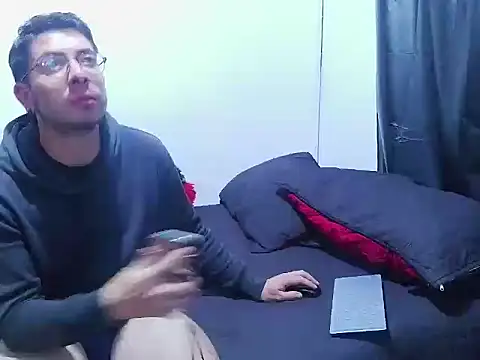 Letorres19's Webcam Show