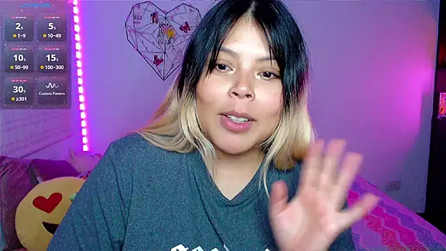 EllieMoonX live XXX chat