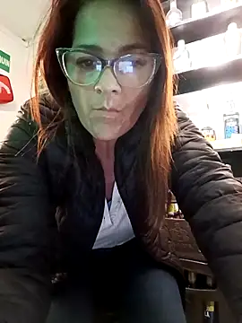 Dannial51 লাইভ XXX চ্যাট