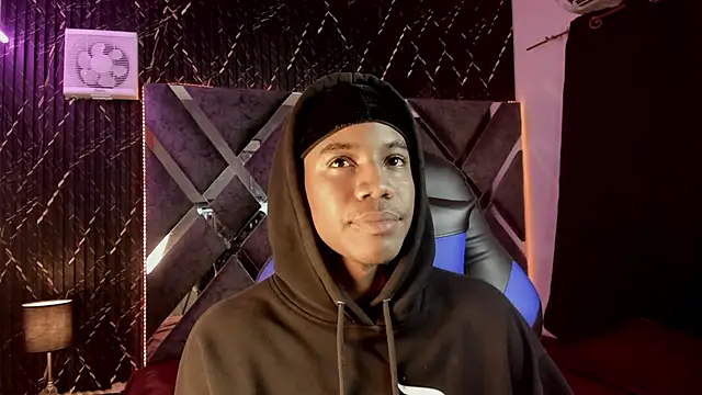 XXX chat uživo modela axel_silva4