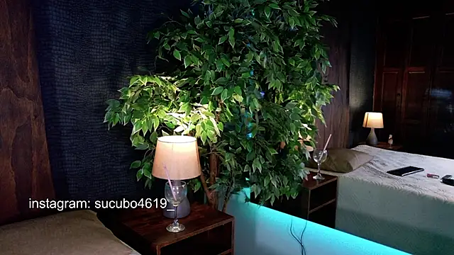 XXX chat uživo modela MelodyAdamss