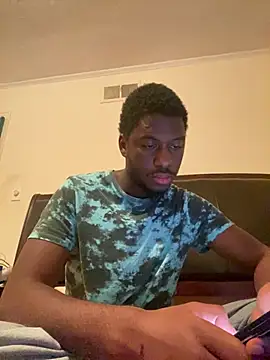 ThickDic28 élő XXX-chatje