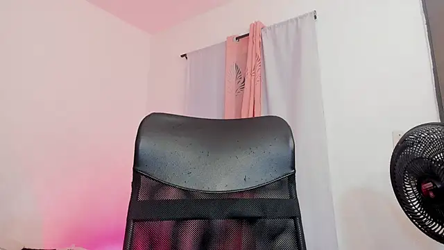 Axel__fierro – Naživo XXX chat