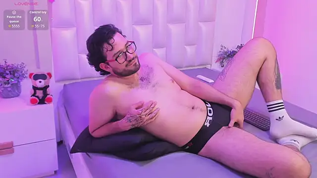 AdrianSith webcam show