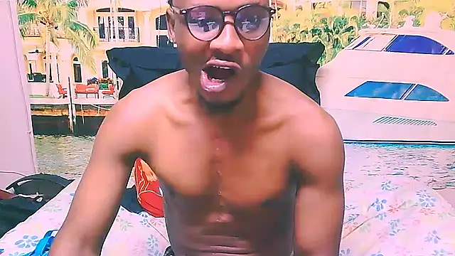 EbonyTiger69 élő XXX-chatje