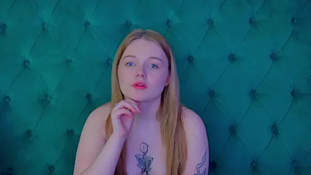 ElinaVale Live XXX-Chat