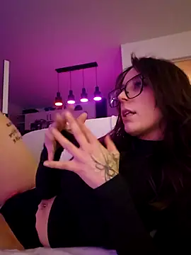 LilyOrion: απευθείας συνομιλία ΧΧΧ