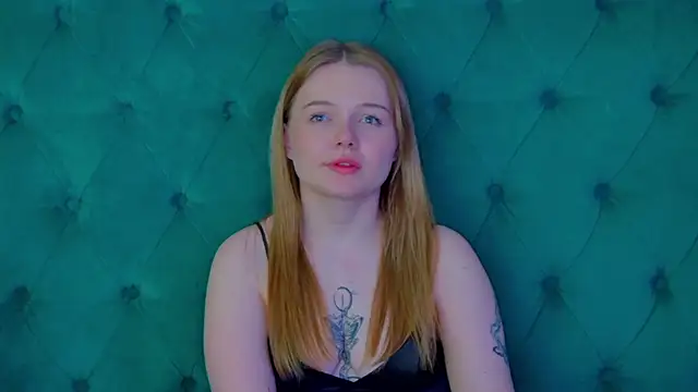 Chatroom XXX en direct de ElinaVale