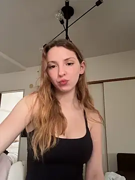 katyydel6 Adlı Modelin Canlı XXX Sohbeti