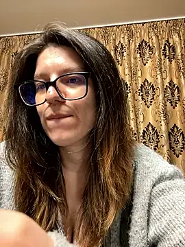 Show de NadiraNoor na webcam