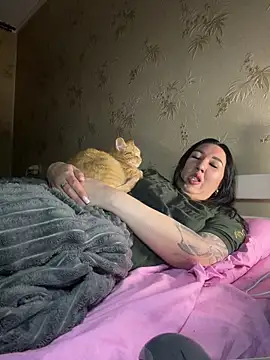 Chat +18 de Naughtbaby_2025 ao vivo