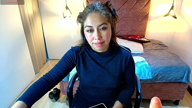 Amanda_Fox__ Adlı Modelin Canlı XXX Sohbeti