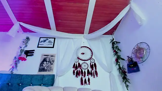 bathory_vamps' Webcam Show