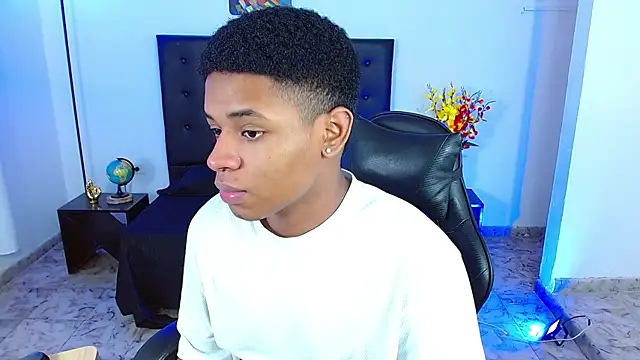 liiam3 Live XXX Chat