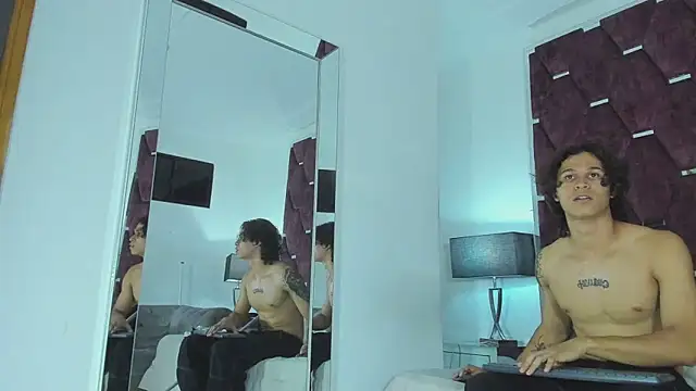 TonyBenedetti Webcam Show