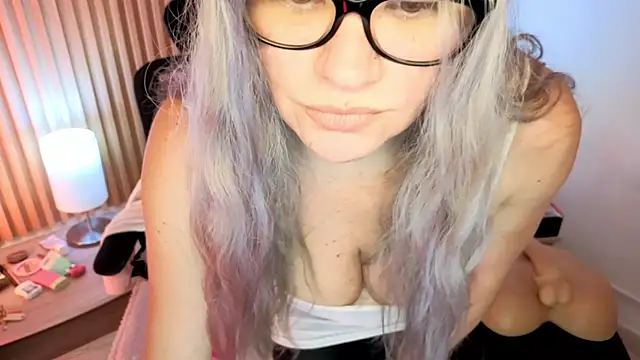 MarianL0ve's Live XXX Chat