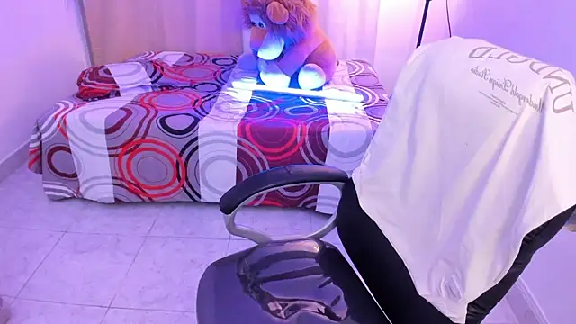 دردشة Aron_Boyy الجنسية المباشرة