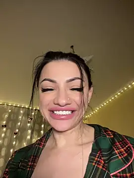 Layana_Ro Adlı Modelin Web Kamerası Şovu