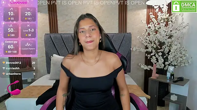 Atiena_n Live XXX chat