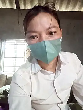 nat-tri Chat XXX live