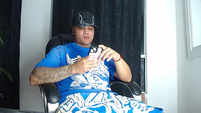 Pedro_x777's Webcam Show