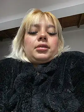 Kimberlin_cam__ Chat XXX in diretta