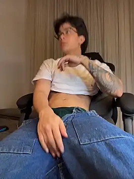 Živý XXX chat ajordanR