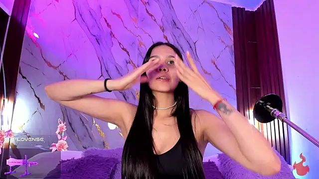 Emmiicute 라이브 XXX 채팅